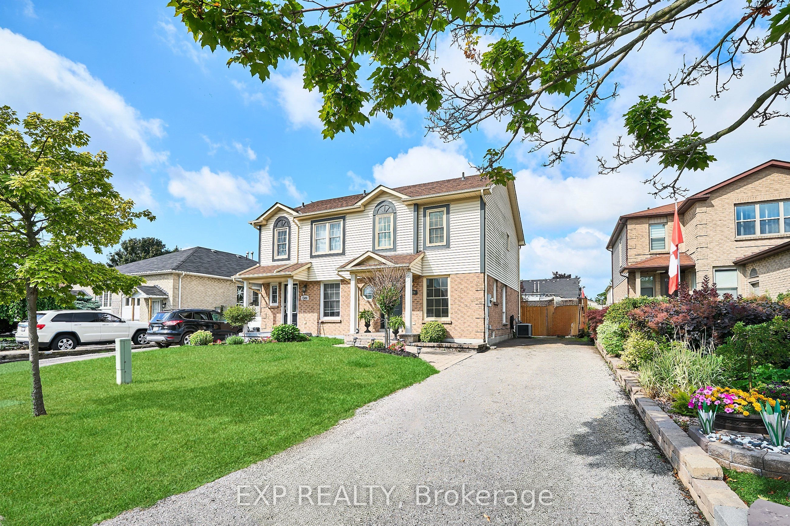 1386 Charter Cres, Oshawa