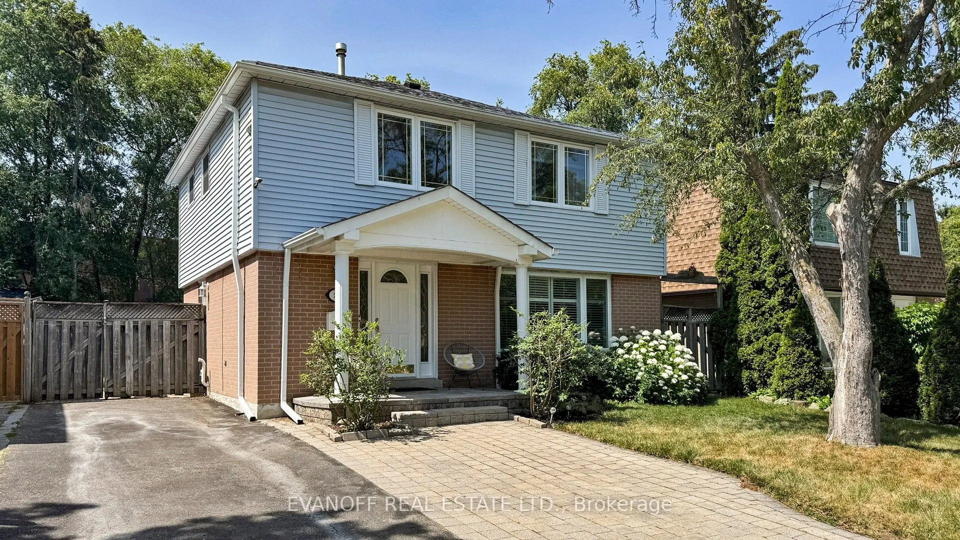 28 Earswick Dr, Toronto