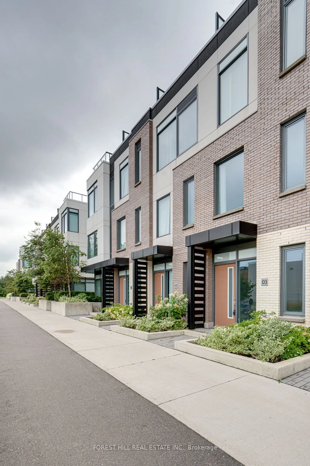 3-1010 Portage Pkwy, Vaughan